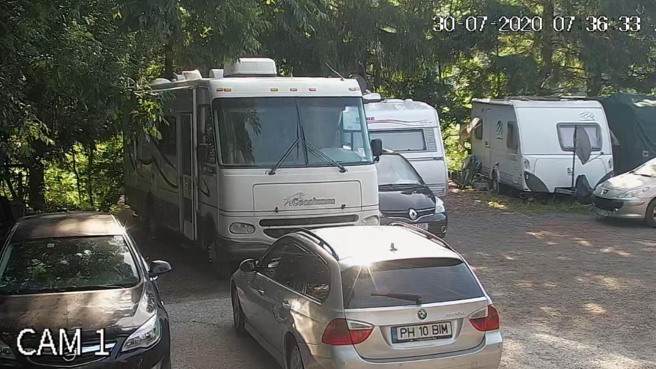 Camping Aviator Busteni, Camere ภายนอก รูปภาพ