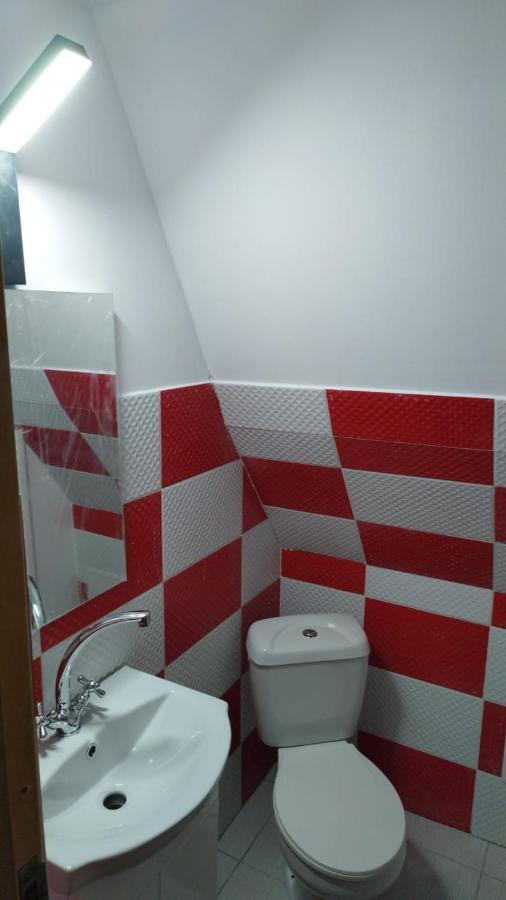 Camping Aviator Busteni, Camere ภายนอก รูปภาพ